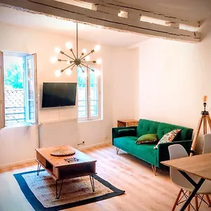 Appartement Une Maison Design Dans Le Centre, Foix